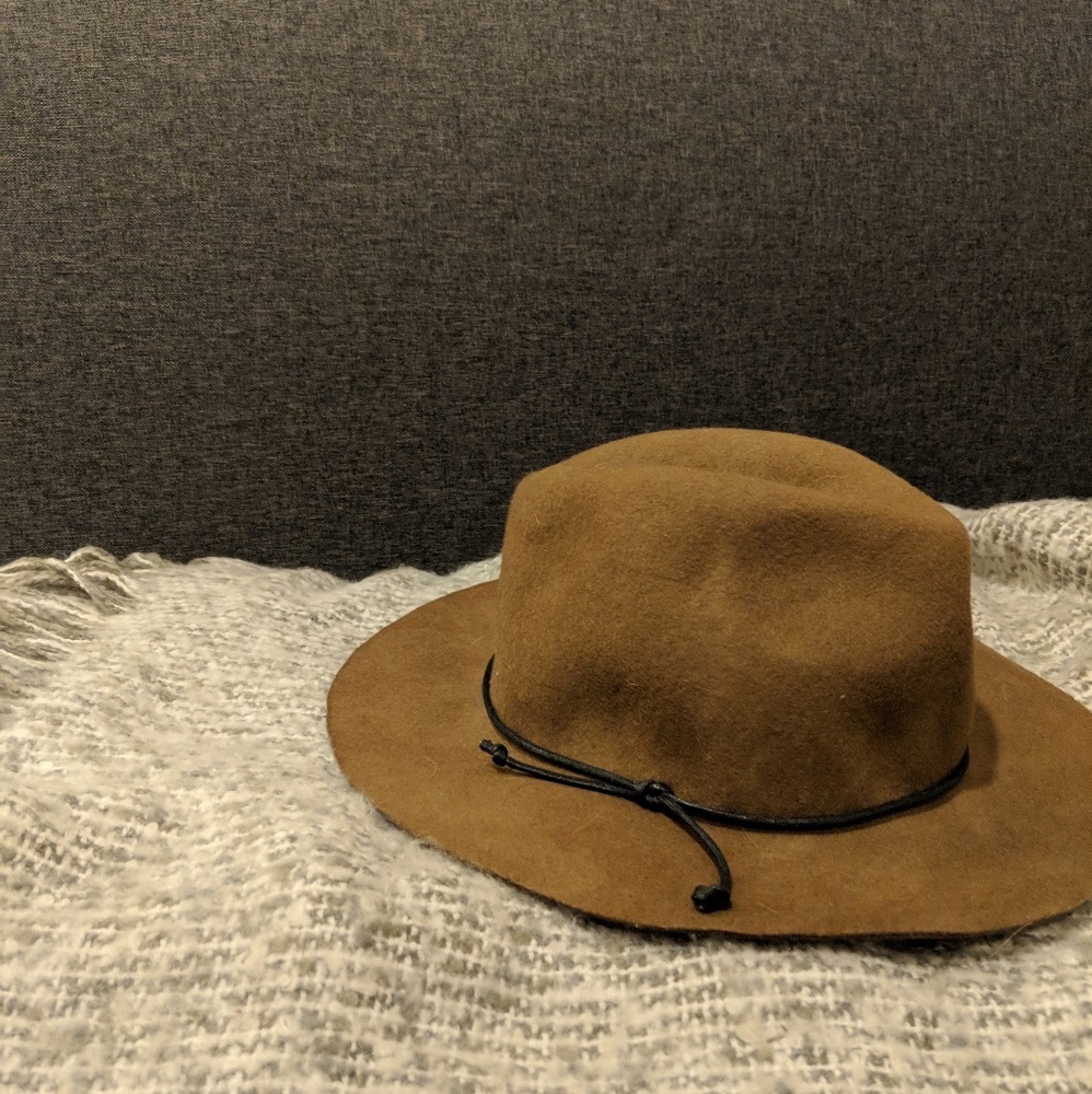 Target suede floppy fedora